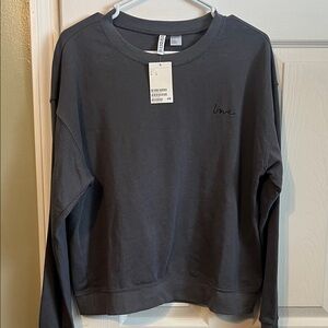 NWT Dark Gray Love Sweatshirt Women’s Size Large